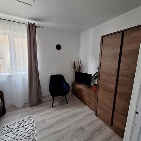 Miha'S Apartament Sulina Buitenkant foto